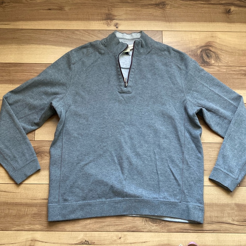 Tommy Bahama Reversible Gray Pullover Sweatshirt. Size M